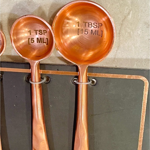 NEW Trendy Measuring Spoons stainless steel with rose gold finish perfect gifts! - Picture 4 of 5